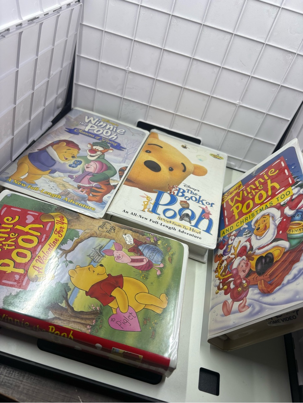 Lot of 4 vintage Winnie the Pooh VHS Tapes